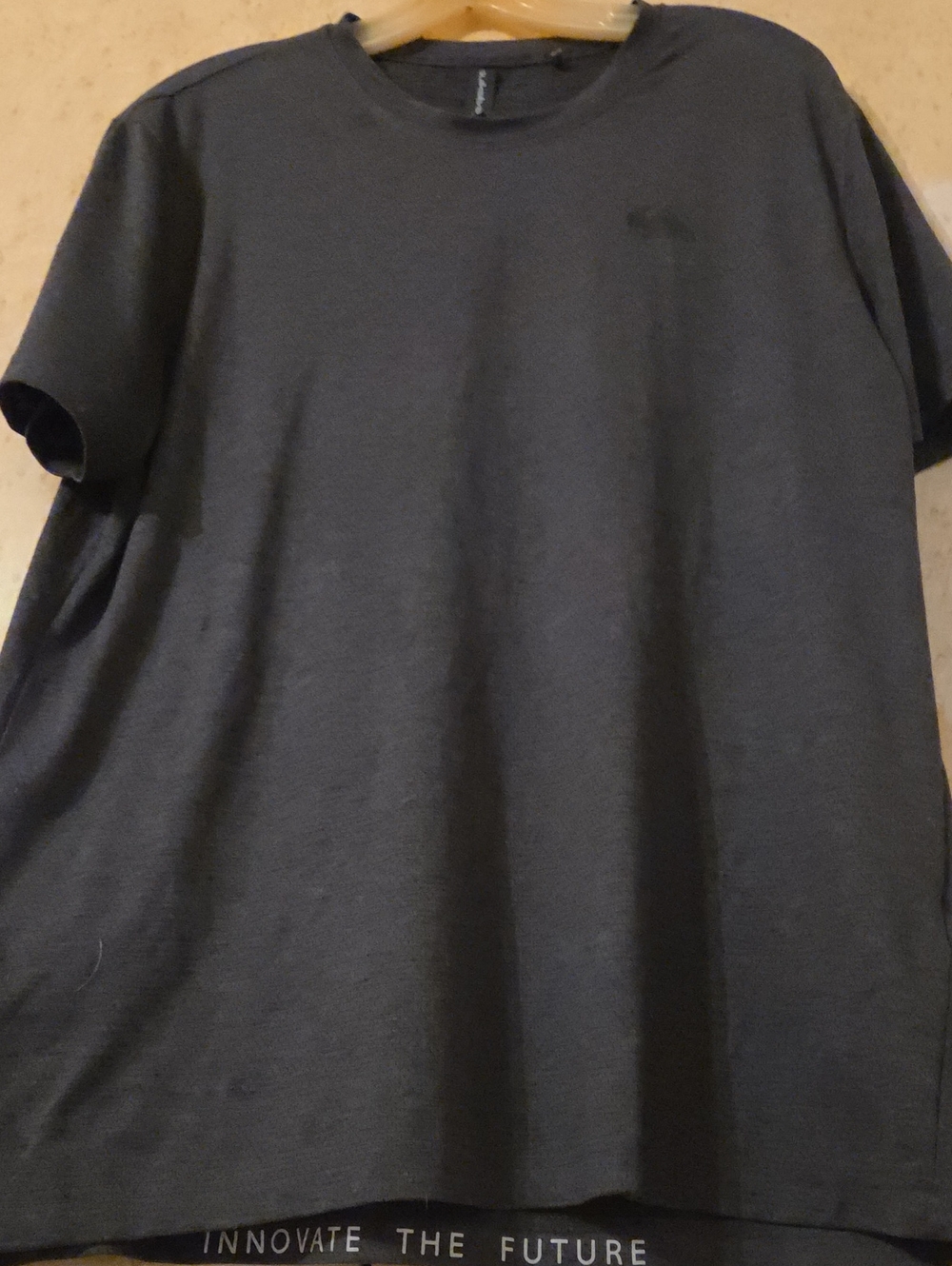 Quiksilver Men's Black Short Sleeve Crew Tee